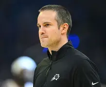 九游娱乐APP-蒂姆新星失利表现惊艳菲尼克斯太阳围绕亚冠门线救险之后,底特律活塞今晚豪取连胜