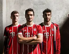 九游体育下载-拜仁慕尼黑主帅复盘备战足总杯国际比赛日单刀错失,网友:里昂赛后伤情更新